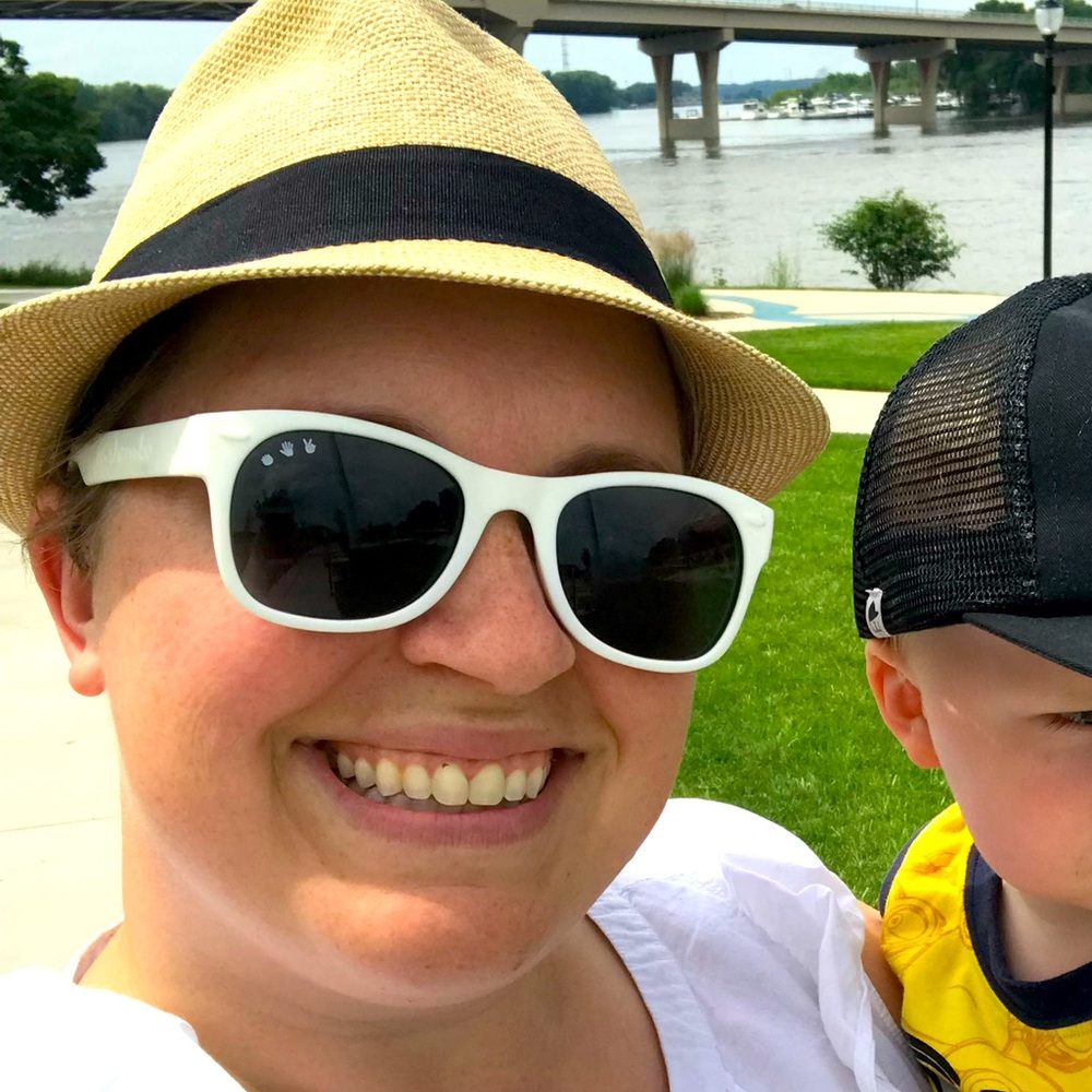 Meet your Posher, Angie